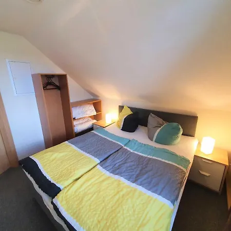 Biantali Haus Jana *