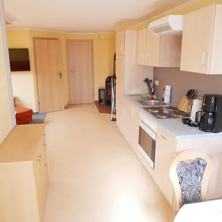 Biantali Haus Jana דירה *